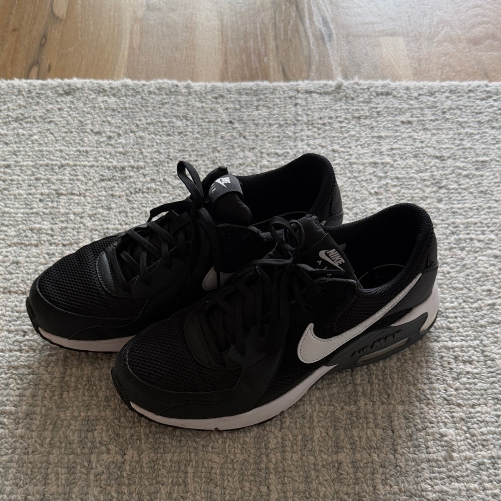 Nike Dual-Tone Black and White Sneakers